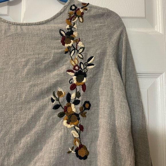 Zara Basic Collection Womens Blouse Grey Embroidered Tie Neck Bell Sleeve. Sz MD - Picture 3 of 12